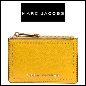 Marc Jacobs Groove Leather Zip Top Wallet in Golden Spice